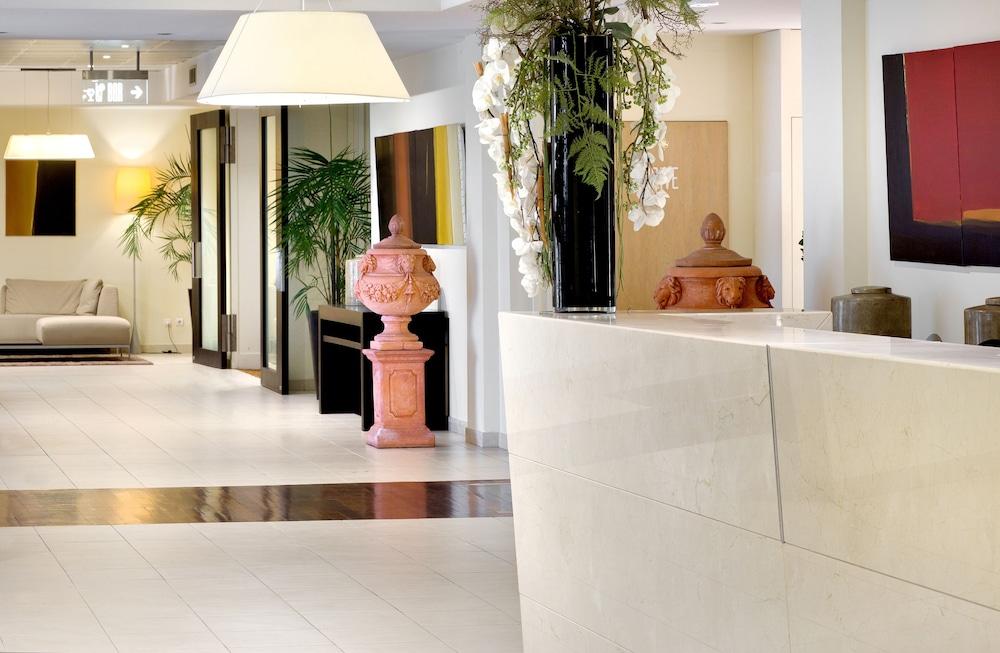 Eliseo Hotel 4*